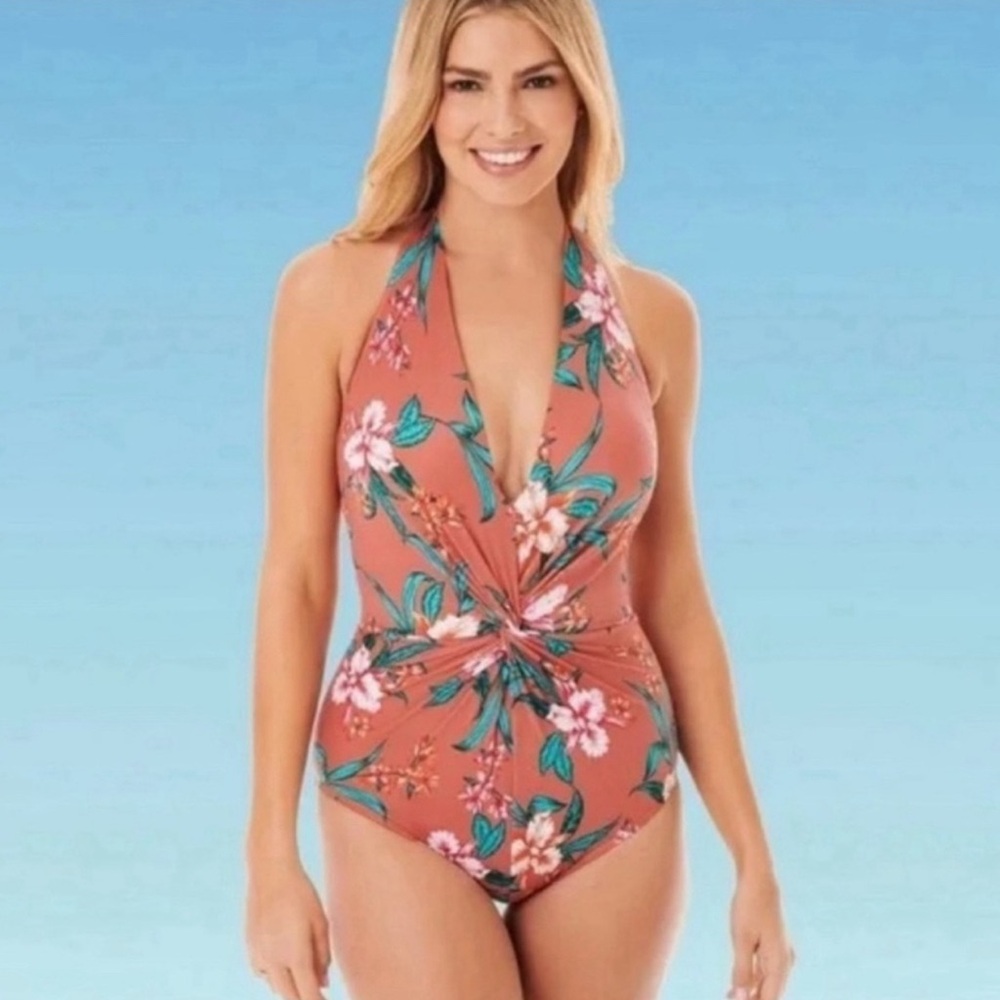 NWT Dreamwear Slimming Swimwear